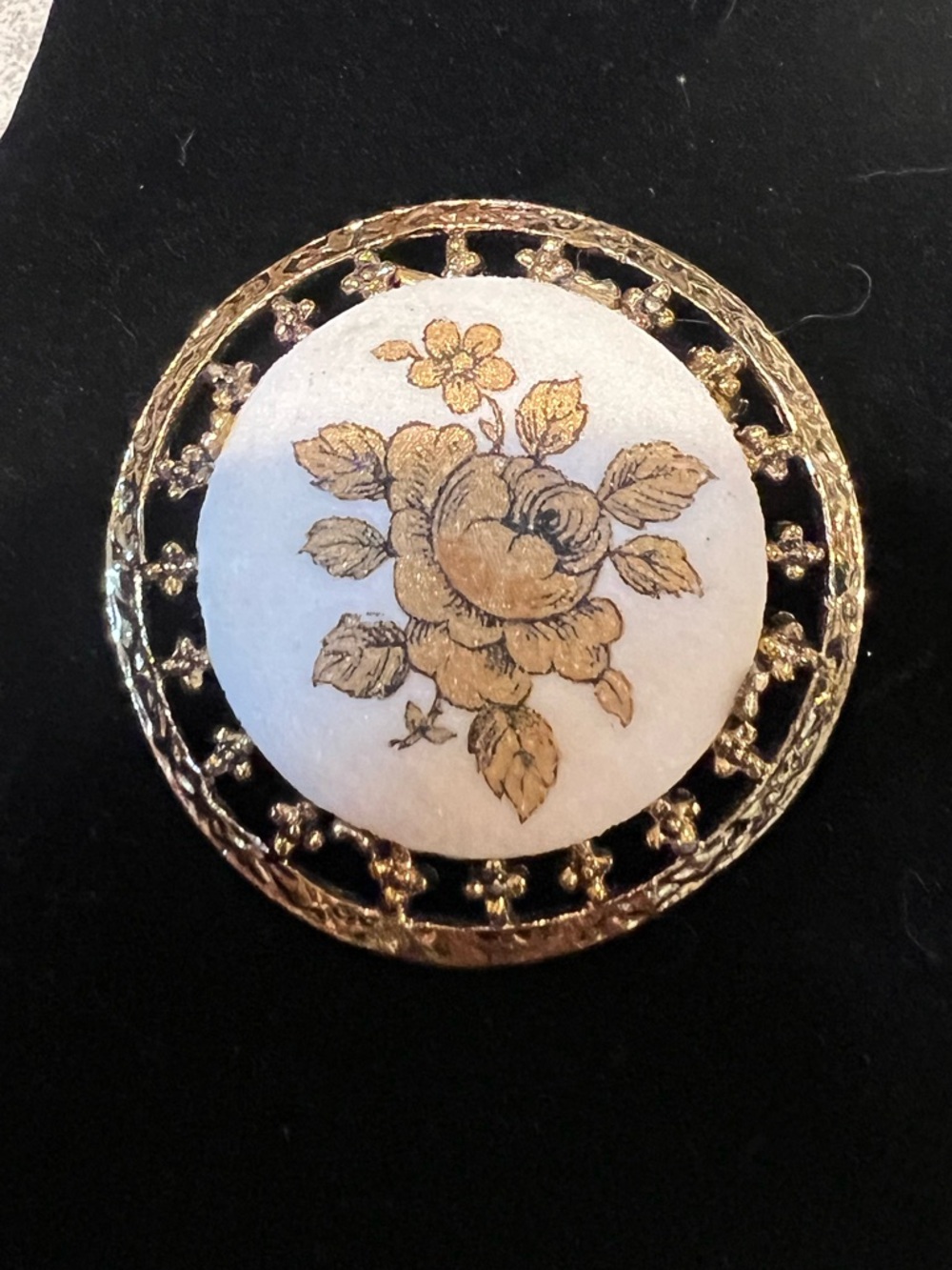 Gold Floral Round Brooch - Women Accessories